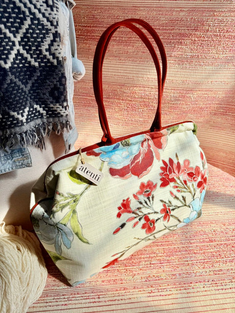 Gia Pioneer, Atenti USA Handmade, Mary Poppins Snap Frame Bag