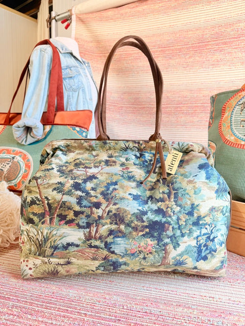 Forest Pioneer, Atenti USA Handmade, Mary Poppins Snap Frame Bag