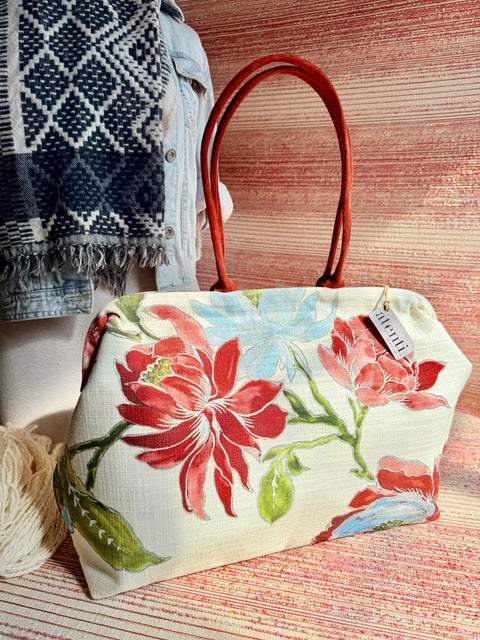 Gia Pioneer, Atenti USA Handmade, Mary Poppins Snap Frame Bag