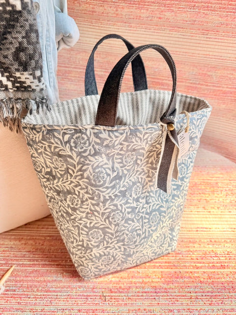 Rhapsody Hope Basket – Atenti USA Handmade Floral Knitting & Crochet Tote