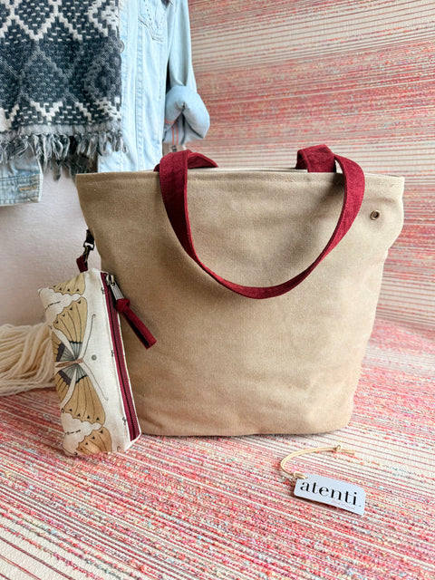 The Flutter Project Tote-Reg, Needle Arts/Craft Carryall, USA Handmade