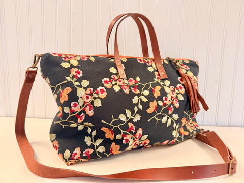 Romeo Buddy Bag – Embroidered USA Handmade Leather Crossbody Strap Carry All Tote (Copy)