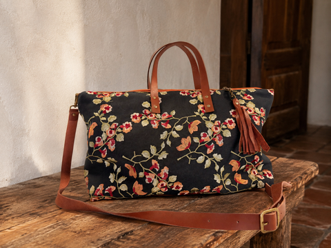 Romeo Buddy Bag – Embroidered USA Handmade Leather Crossbody Strap Carry All Tote (Copy)