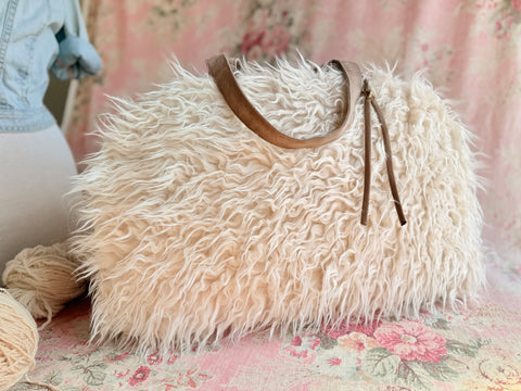 Llama Twist Overnighter