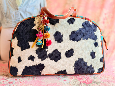 Curly Cow Overnighter – Handmade Weekender Bag with Cowhide Texture & Leather Accents