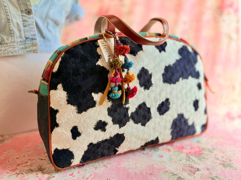 Curly Cow Overnighter – Handmade Weekender Bag with Cowhide Texture & Leather Accents
